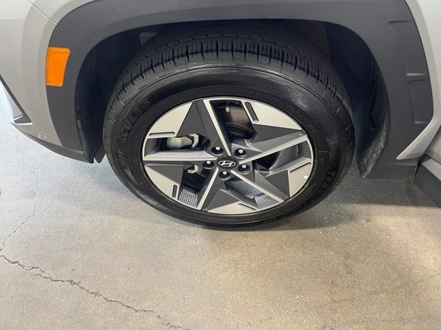 Used 2025 Hyundai Tucson SEL AWD/4WD image 31