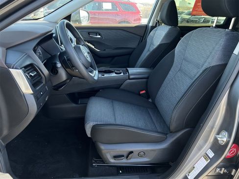 Certified 2023 Nissan Rogue SV image 19