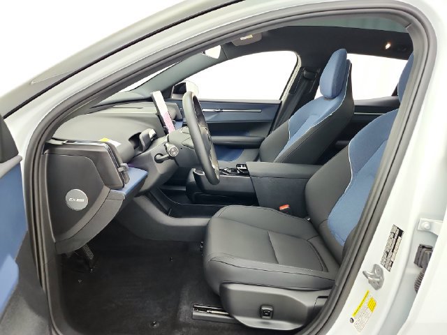 Used 2025 Volvo EX30 Plus w/ Climate Package AWD/4WD image 22