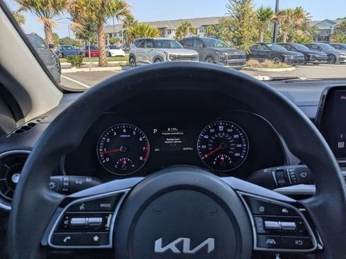 Used 2024 Kia Forte LX FWD image 26
