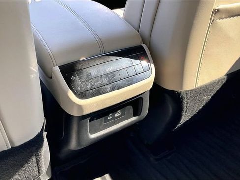 Used 2025 INFINITI QX60 Luxe AWD/4WD image 31