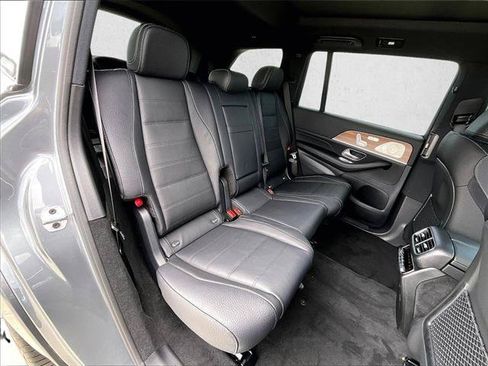 New 2026 Mercedes-Benz GLS 580 4MATIC image 29