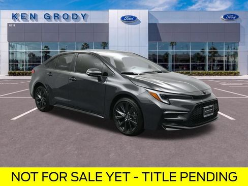 Used 2026 Toyota Corolla SE FWD image 1