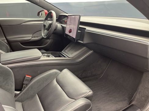 Used 2024 Tesla Model S Plaid image 14