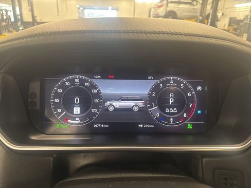 Used 2019 Land Rover Range Rover Long Wheelbase Supercharged AWD/4WD image 13