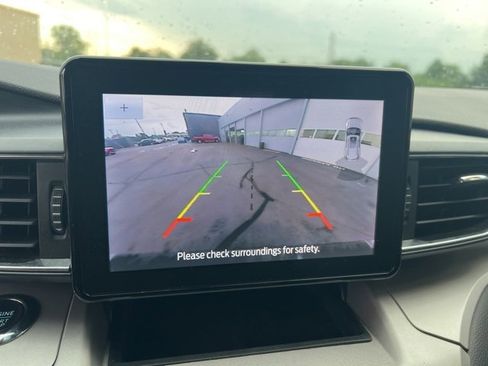 Used 2023 Ford Explorer XLT w/ Equipment Group 202A image 40