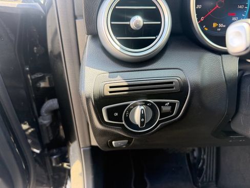 Used 2022 Mercedes-Benz GLC 300 4MATIC image 20