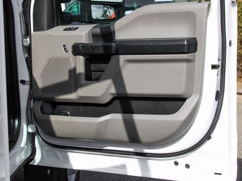 Used 2020 Ford F450 XL w/ Power Equipment Group image 31