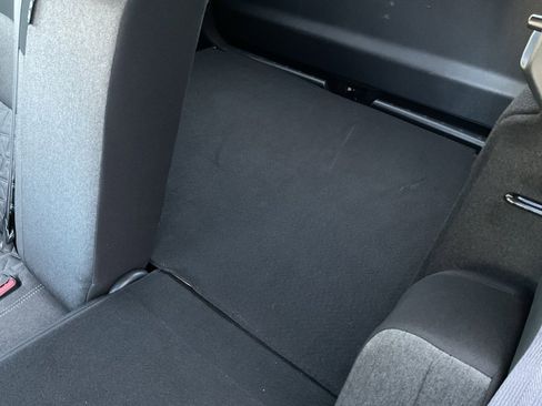 Used 2025 Nissan Kicks SV image 17