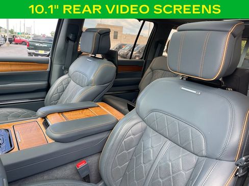 Used 2024 Jeep Grand Wagoneer Series III w/ Rear Seat Video Group 1 AWD/4WD image 19