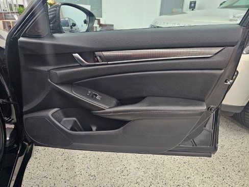 Used 2022 Honda Accord Sport image 33