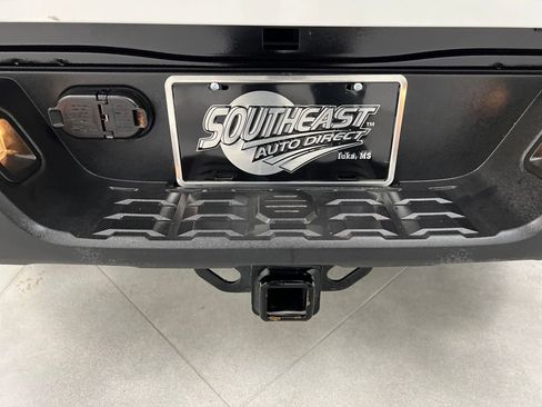 Used 2023 Toyota Tacoma TRD Off-Road image 32