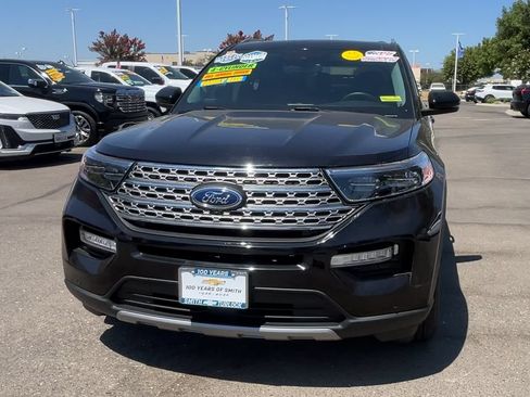 Used 2024 Ford Explorer Limited w/ Equipment Group 301A AWD/4WD image 2