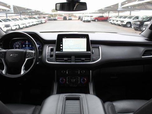 Used 2022 Chevrolet Suburban Z71 image 21