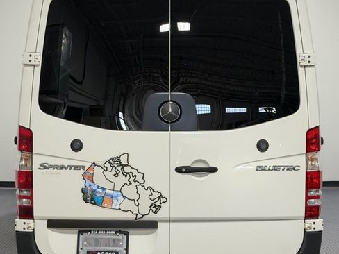 Used 2012 Mercedes-Benz Sprinter 2500 image 6