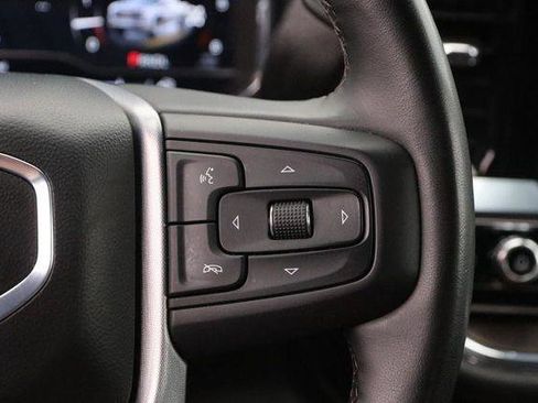 Used 2025 GMC Sierra 1500 SLT image 12