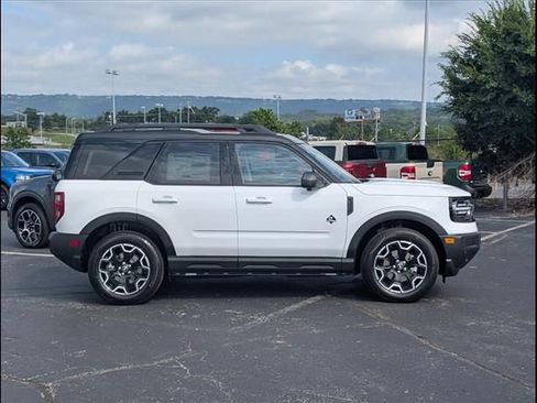 New 2025 Ford Bronco Sport Outer Banks w/ Outer Banks Tech Package+ image 3