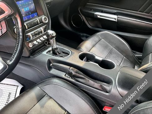 Used 2022 Ford Mustang Premium RWD image 9