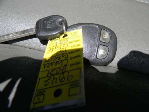 Used 2021 Chevrolet Express 3500 w/ Power Convenience Package RWD image 17