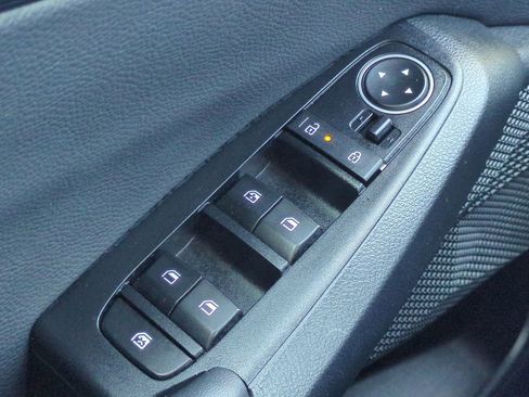 Used 2025 Kia Seltos EX w/ EX Sunroof Package image 25