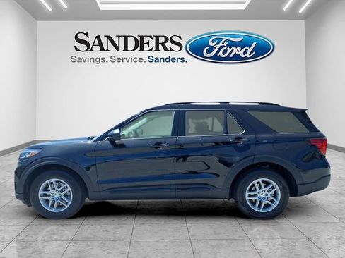 New 2026 Ford Explorer Active RWD image 3