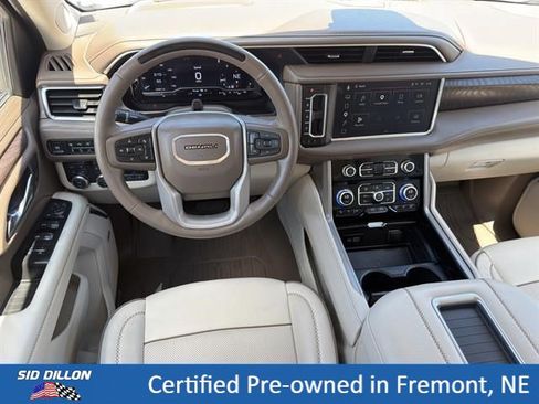 Used 2024 GMC Yukon Denali w/ Denali Reserve Package AWD/4WD image 10