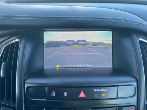 Used 2018 Buick Cascada Premium image 21