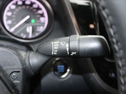 Used 2023 Toyota Camry SE image 23