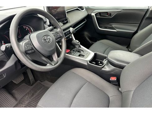 Certified 2024 Toyota RAV4 LE AWD/4WD image 10