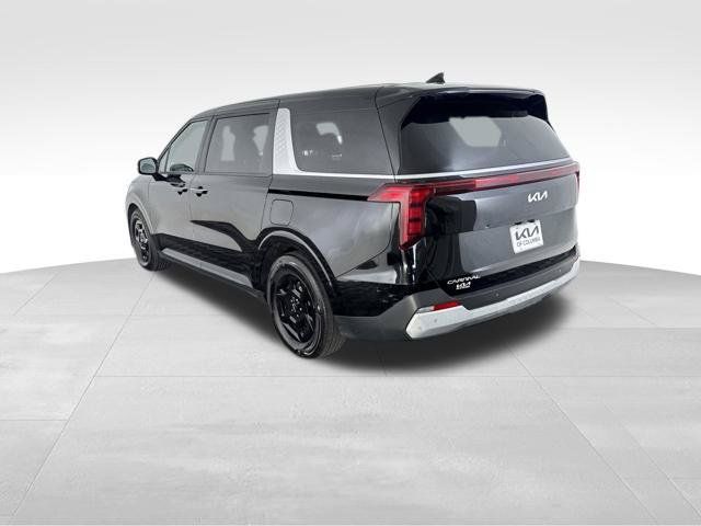 Certified 2025 Kia Carnival FWD image 9