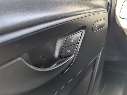 Used 2024 Mercedes-Benz Sprinter 2500 image 37