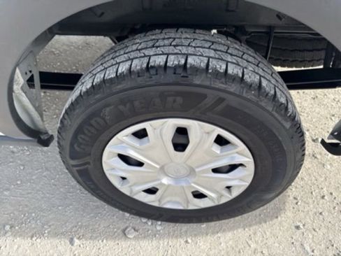 Used 2023 Ford Transit 350 XLT image 33