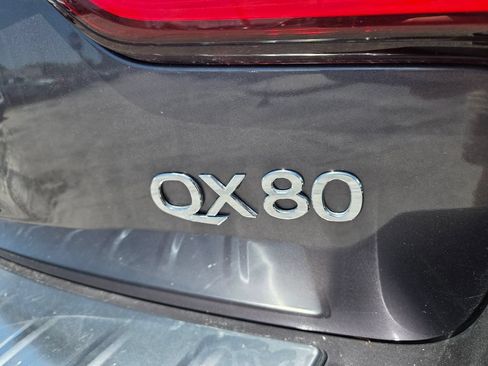 Used 2023 INFINITI QX80 Sensory w/ Cargo Package AWD/4WD image 15
