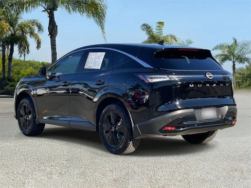 Certified 2025 Nissan Murano SV image 2