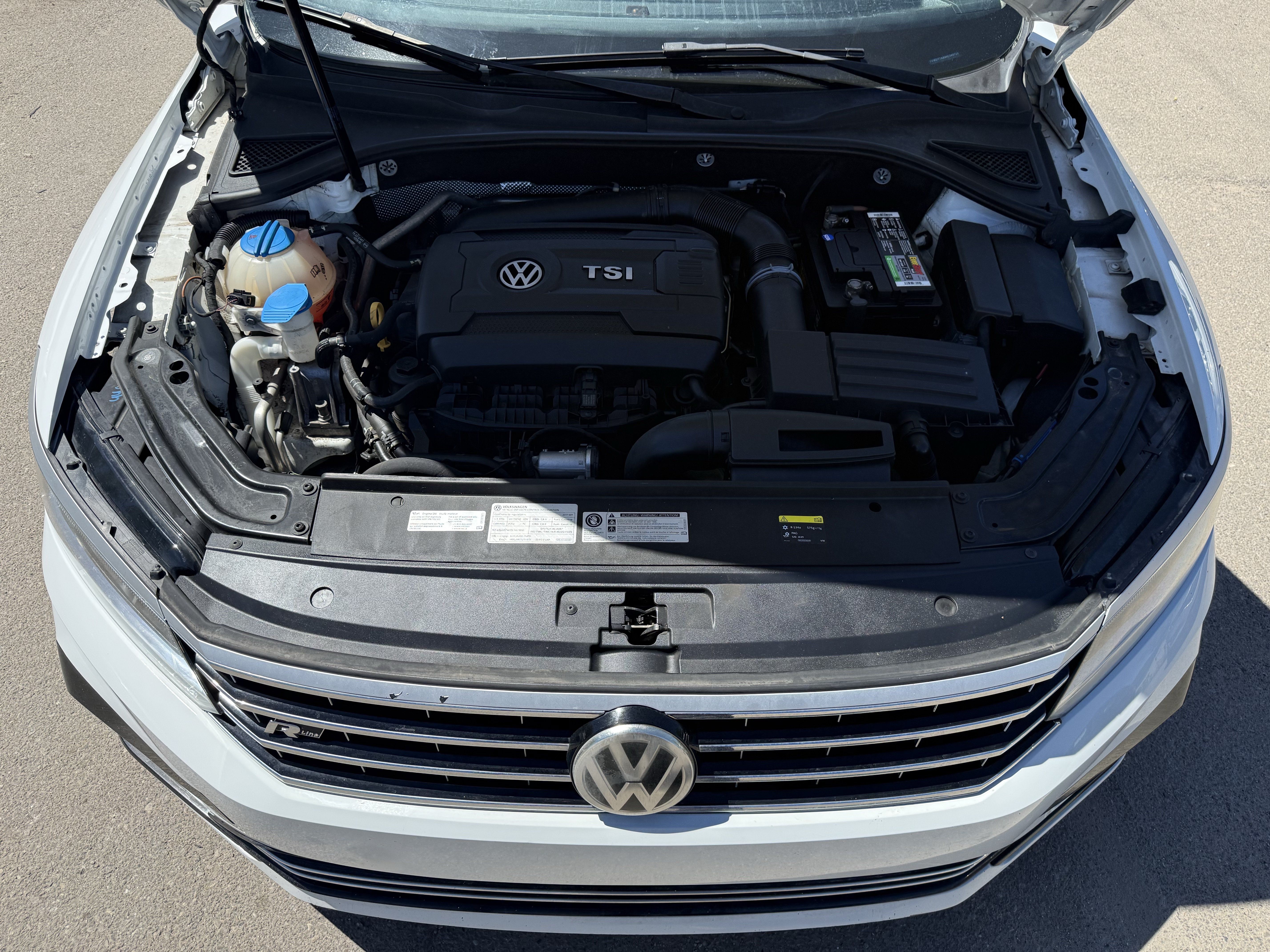 Used 2017 Volkswagen Passat 1.8T R-Line w/ R-Line Lighting Package FWD image 21
