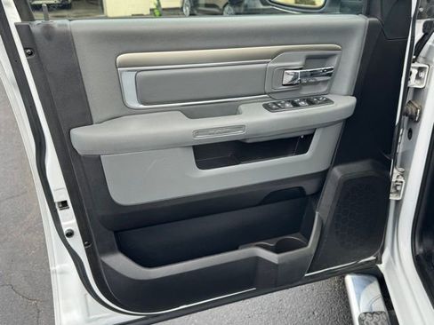 Used 2015 RAM 1500 Outdoorsman image 12