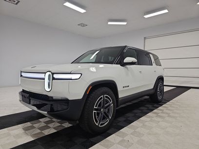 Used 2025 Rivian R1S Adventure