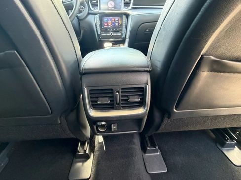 Used 2019 INFINITI QX50 Luxe FWD image 28