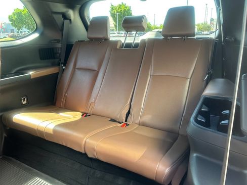 Certified 2024 Toyota Grand Highlander AWD Hybrid image 30