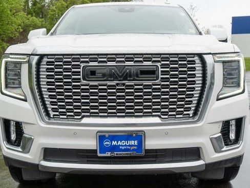 Used 2023 GMC Yukon Denali w/ Denali Reserve Package AWD/4WD image 3