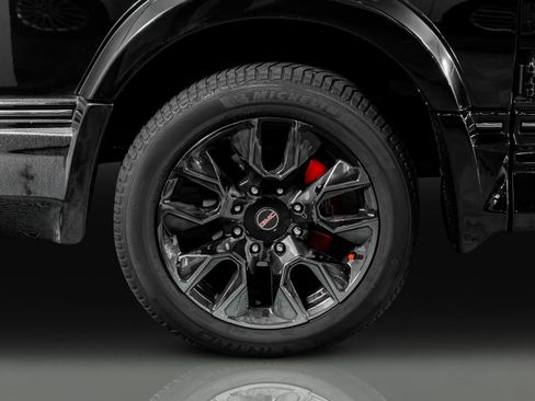 Used 2023 GMC Savana 2500 image 9