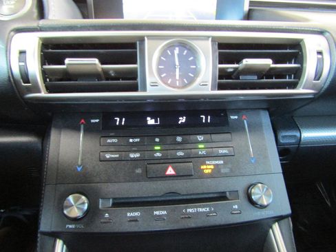 Used 2015 Lexus IS 250 image 19