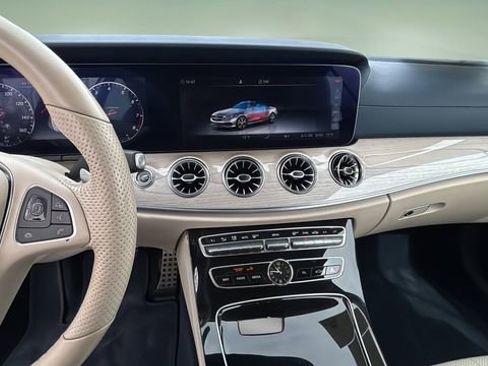 Used 2018 Mercedes-Benz E 400 4MATIC Cabriolet image 10