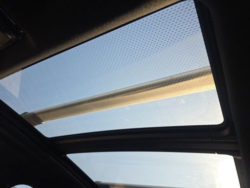 Used 2025 BMW X5 M60i w/ Executive Package image 23