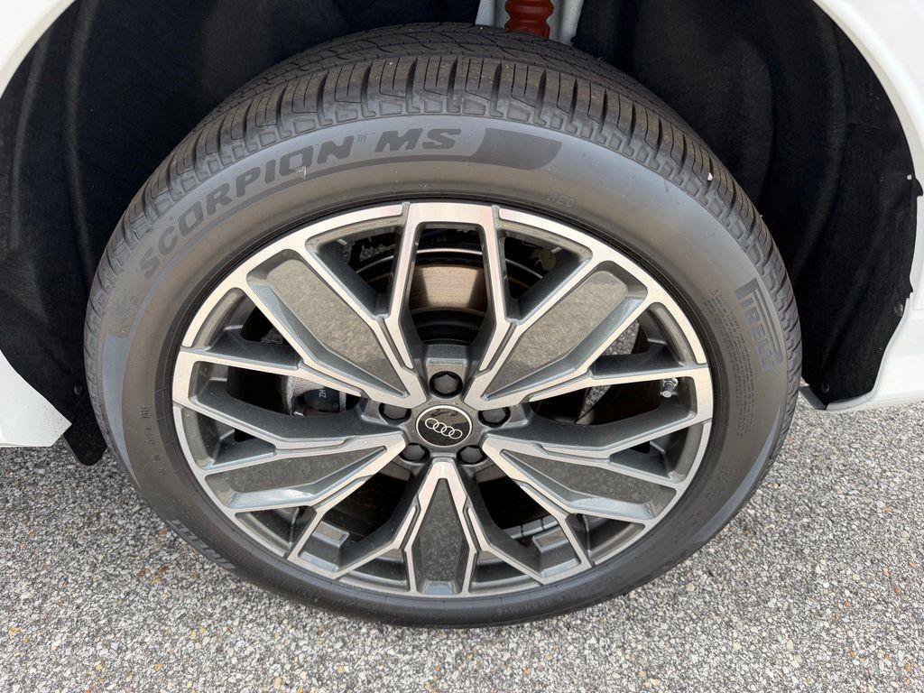New 2026 Audi Q5 Premium Plus AWD/4WD image 30