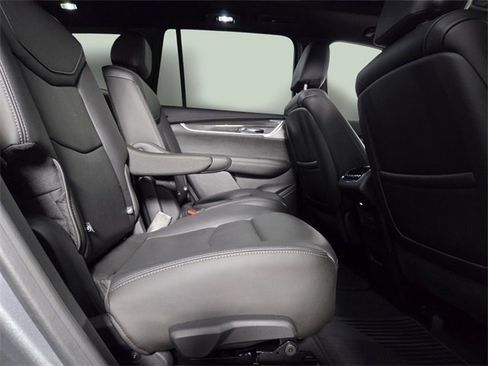 Used 2020 Cadillac XT6 Sport image 15