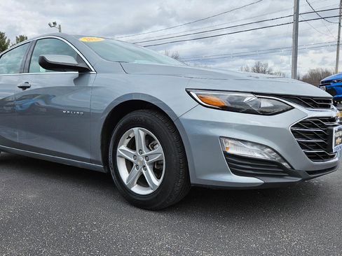 Used 2024 Chevrolet Malibu LT image 1