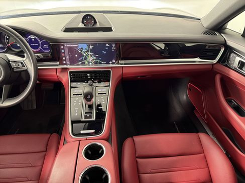 Certified 2023 Porsche Panamera image 28