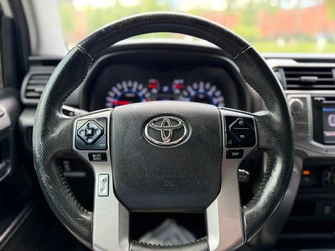 Used 2016 Toyota 4Runner SR5 RWD image 30