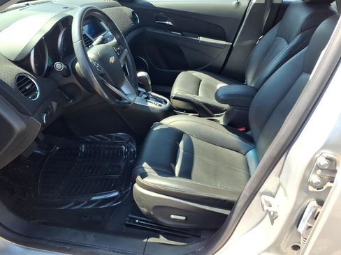 Used 2011 Chevrolet Cruze LT image 6